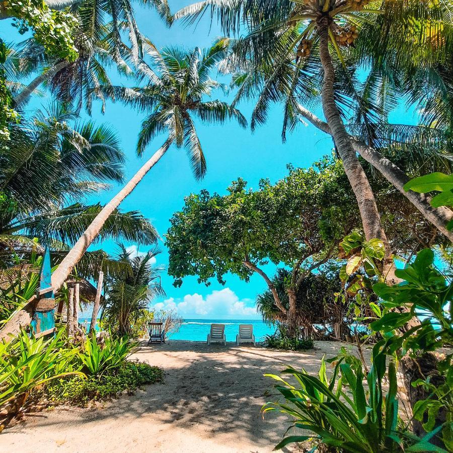 Thundi Sea View Hotell Fulidu Exteriör bild